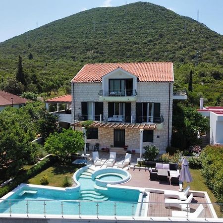 Villa Siga Мали Стон Екстериор снимка