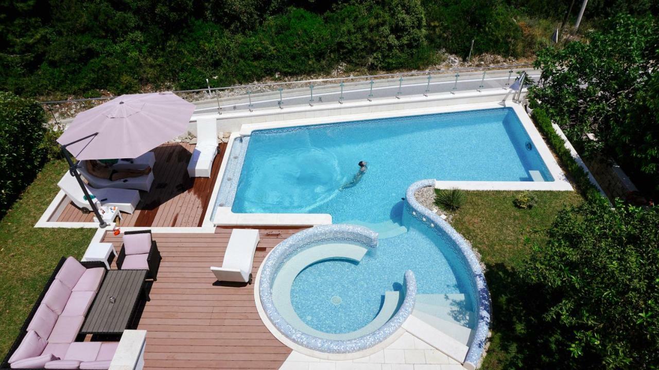 Villa Siga Мали Стон Екстериор снимка