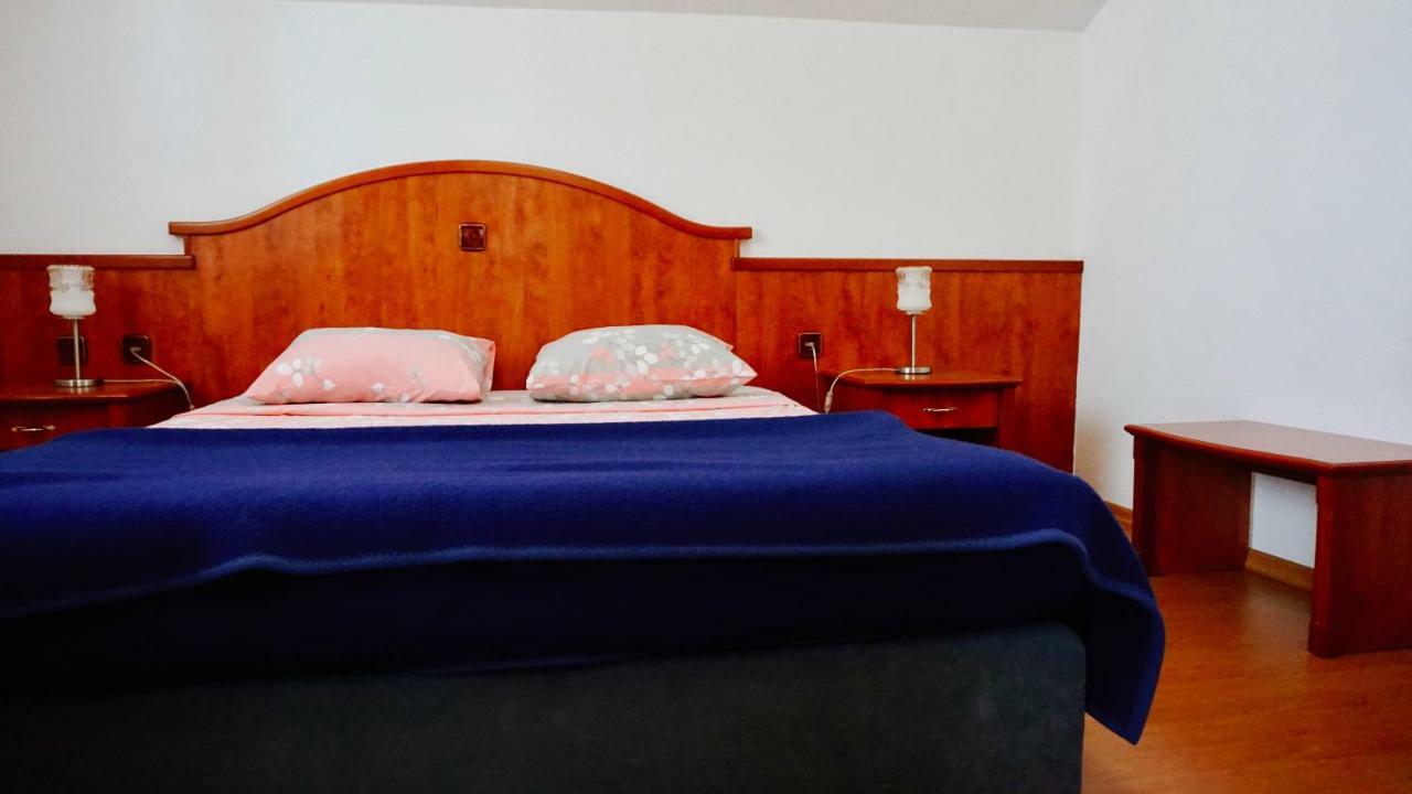 Villa Siga Мали Стон Екстериор снимка