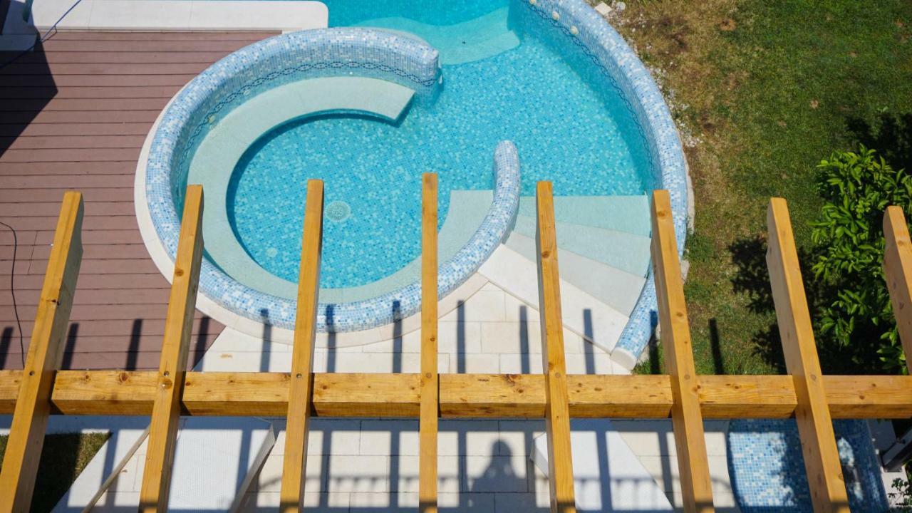 Villa Siga Мали Стон Екстериор снимка